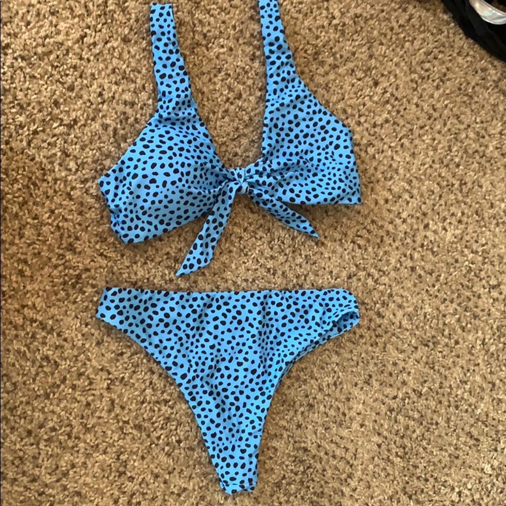 Swim suit
